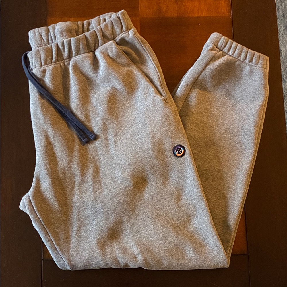 Patagonia Gray Sweatpants men’s L